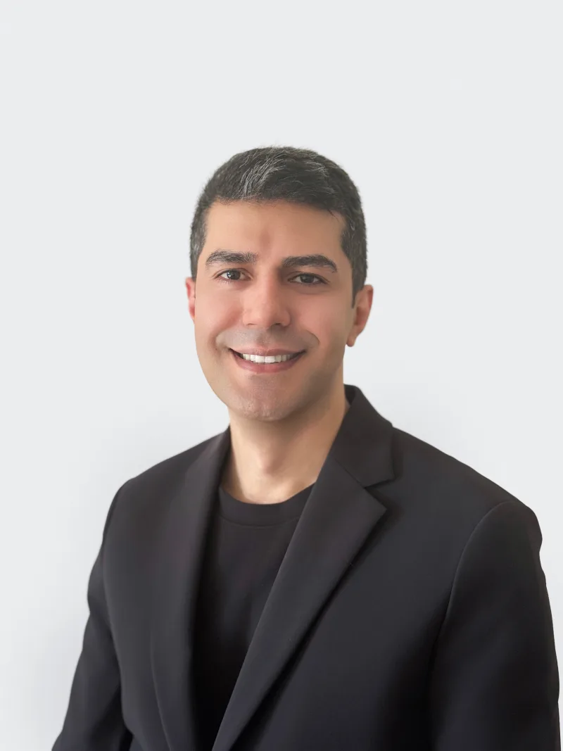 Dr Zanyar Darvishi Dr. Zanyar Darvishi at Gresham Advanced Dentistry