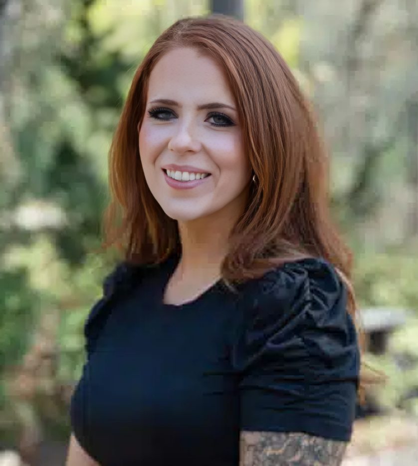 Gresham Advanced Dentistry – Team Nina Patient Care Coordinator Nina, Patient Care Coordinator at Gresham Advanced Dentistry in Gresham, Oregon