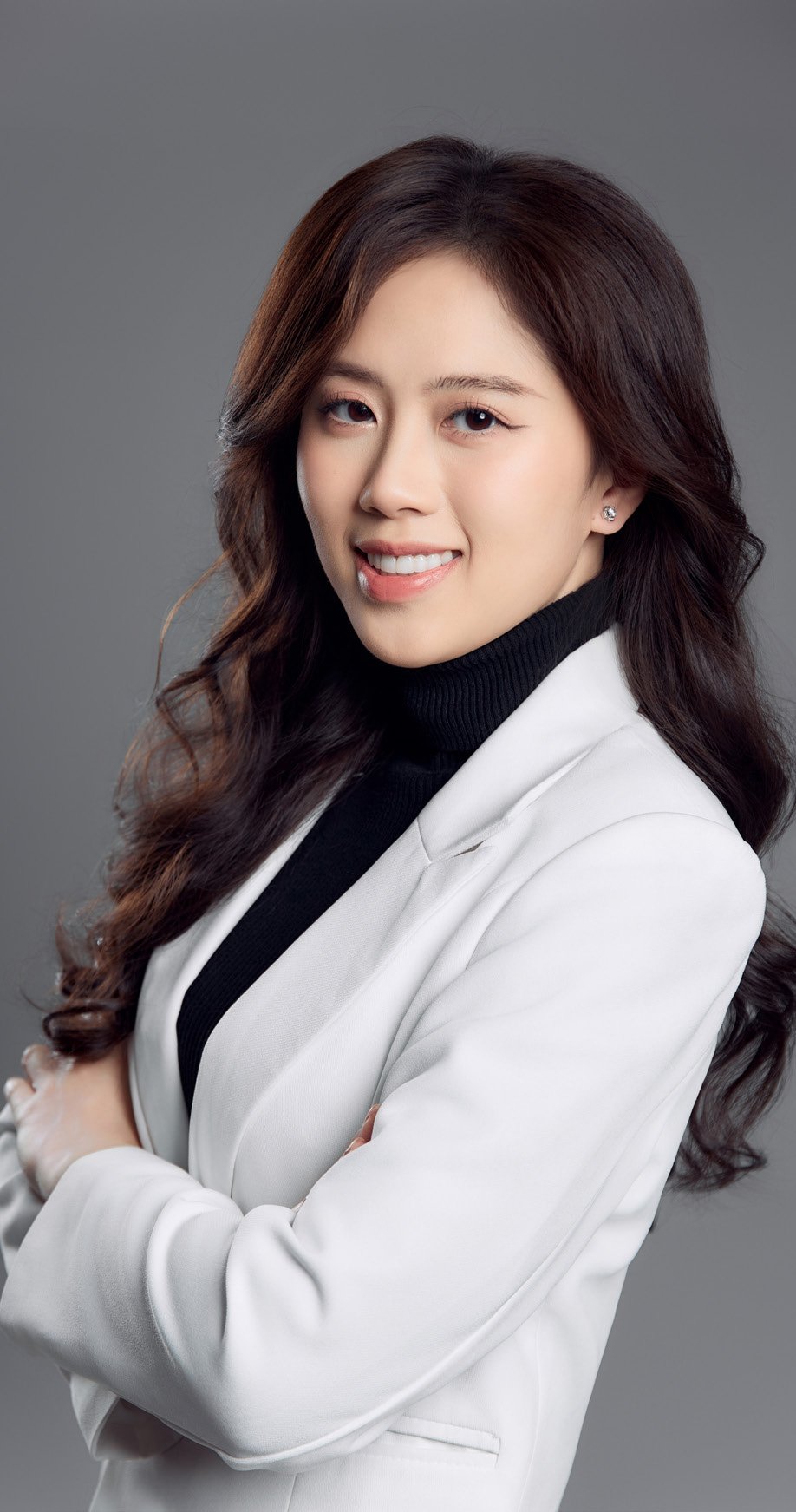 gad-awb-portrait-dr-alice-nguyen Dr. Alice Nguyen at Gresham Advanced Dentistry
